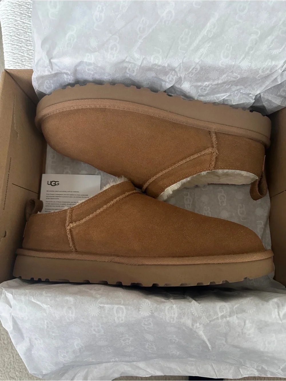 UGG Woman’s Tasman Suede Slip-On - Chestnut